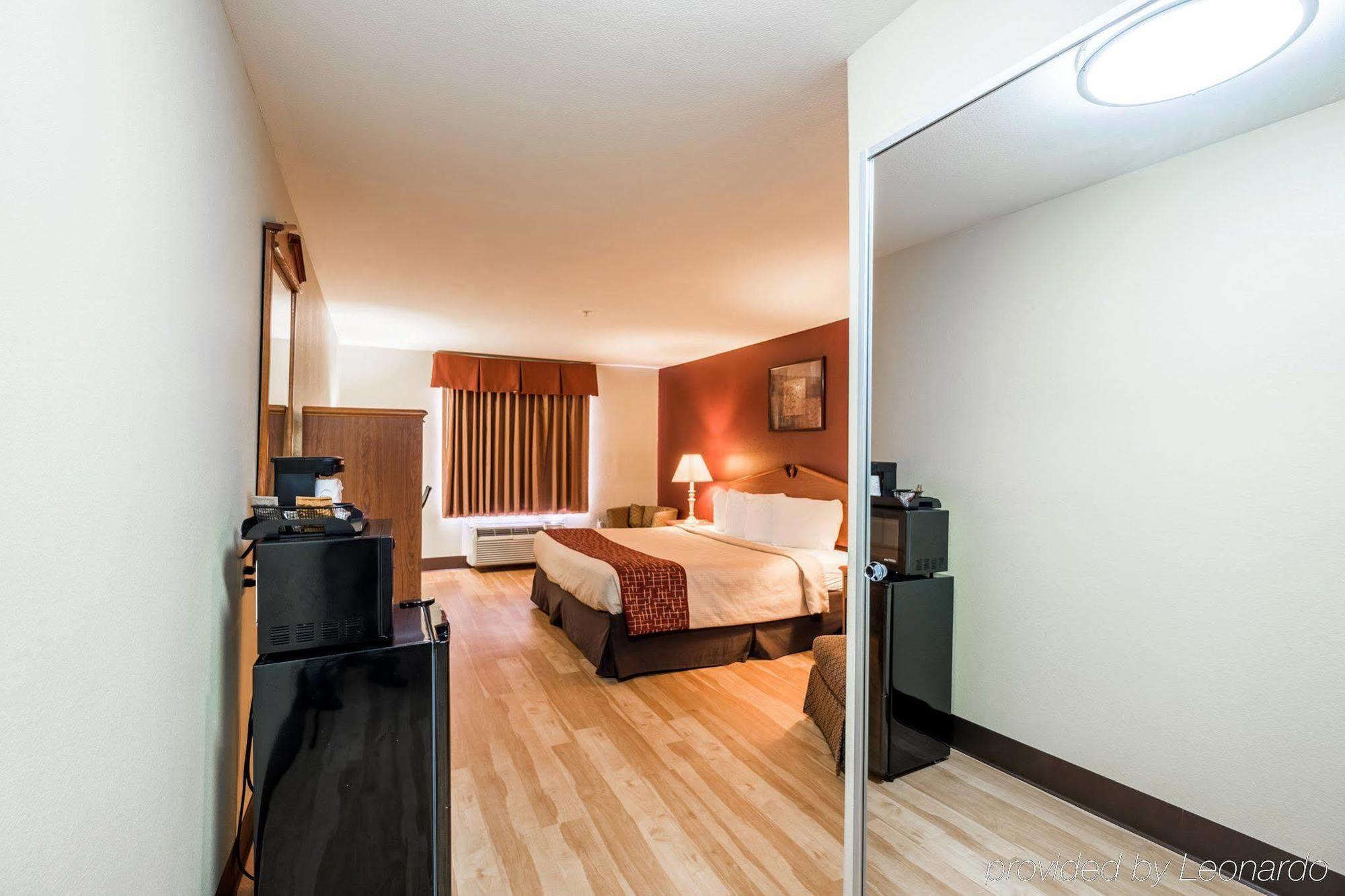 Red Roof Inn & Suites Лейк-Чарлз Екстер'єр фото