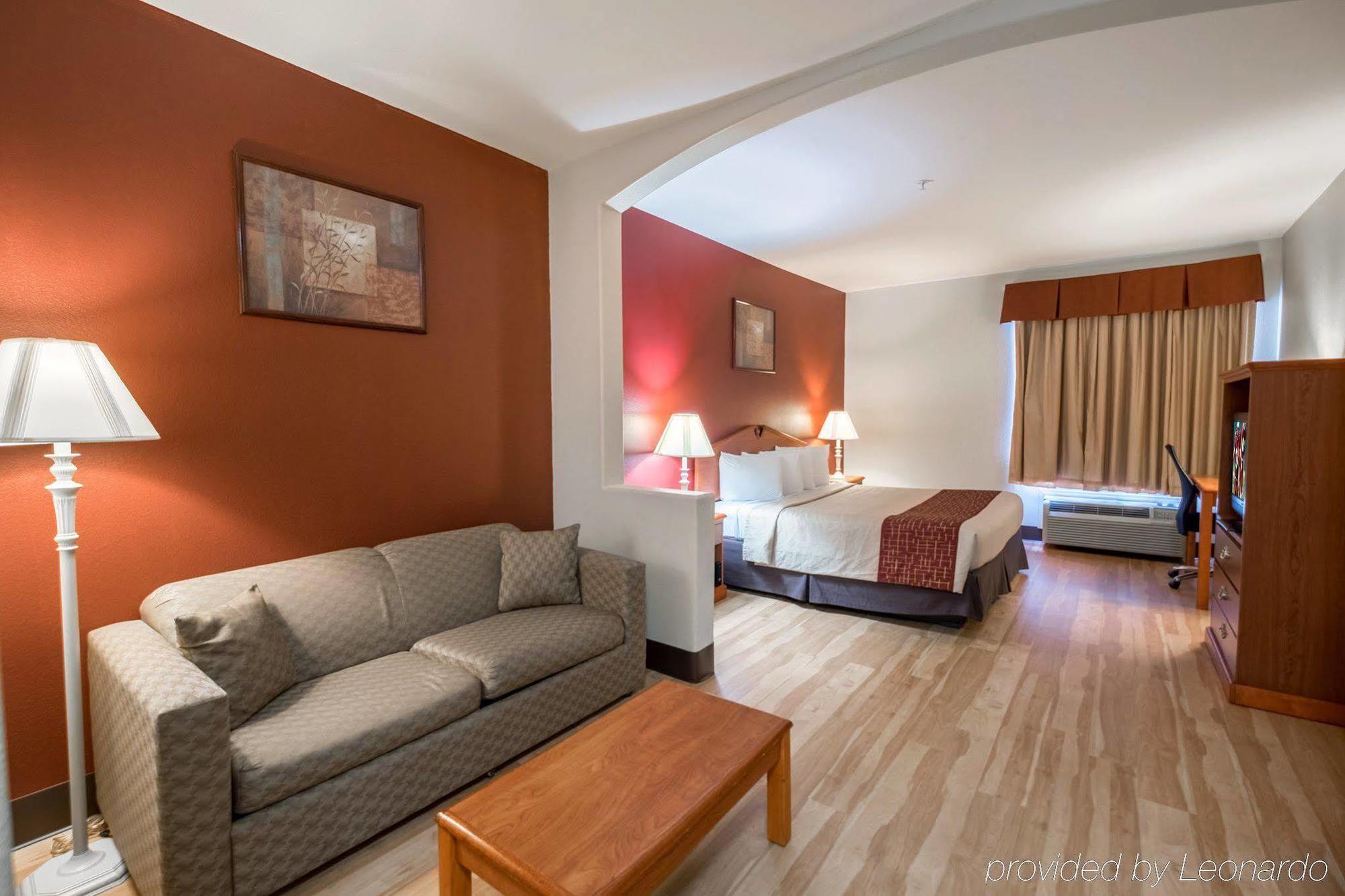 Red Roof Inn & Suites Лейк-Чарлз Екстер'єр фото